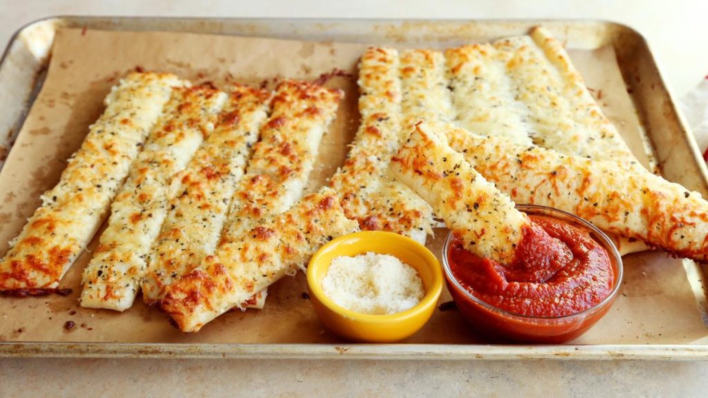 Cheesy Breadsticks Recipe: Easy-to-Make Delights for Every Occasion