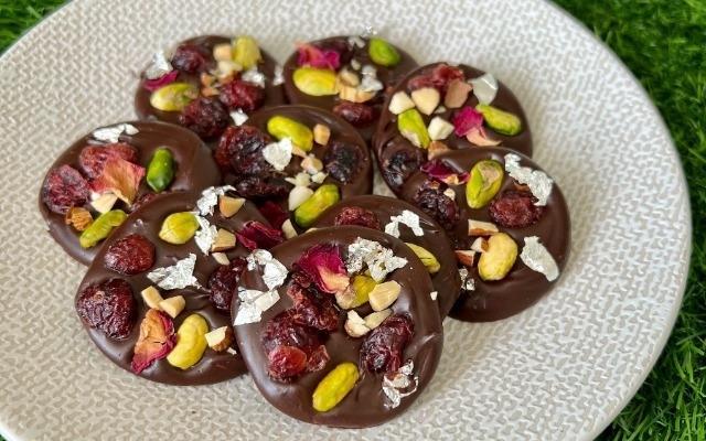Chocolate Cranberry Clusters