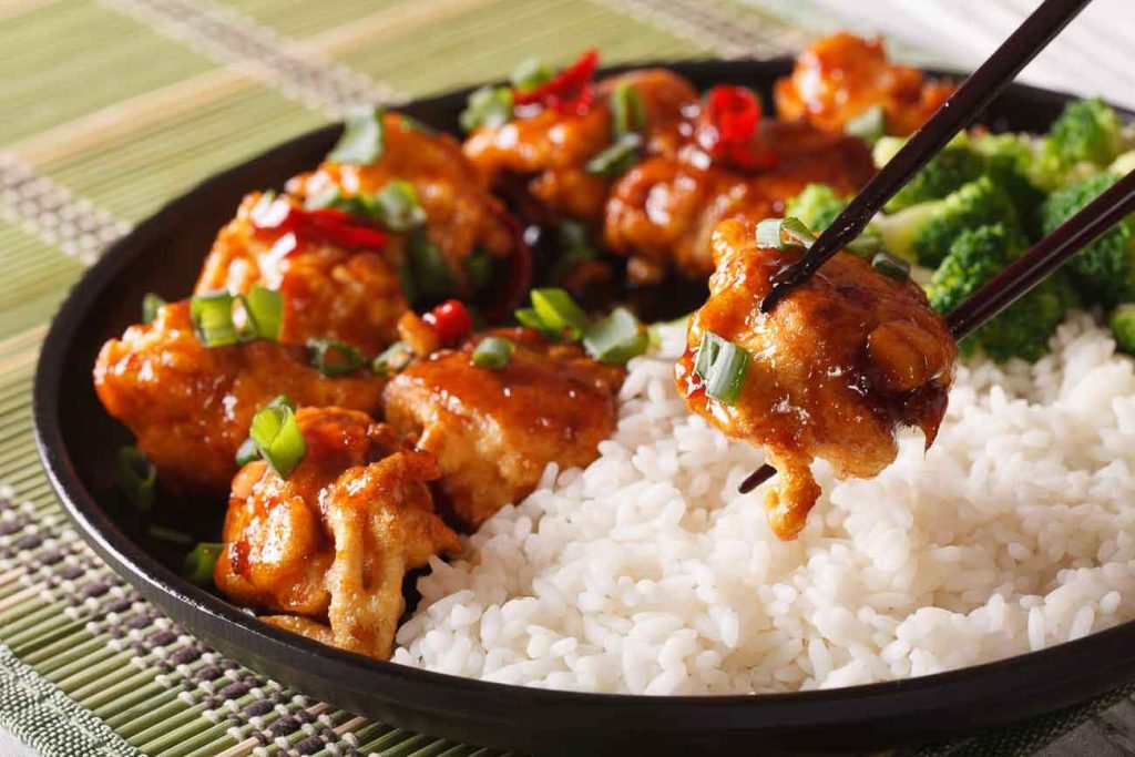 Lip-Smacking Light General Tsao's Chicken: A Healthier Twist