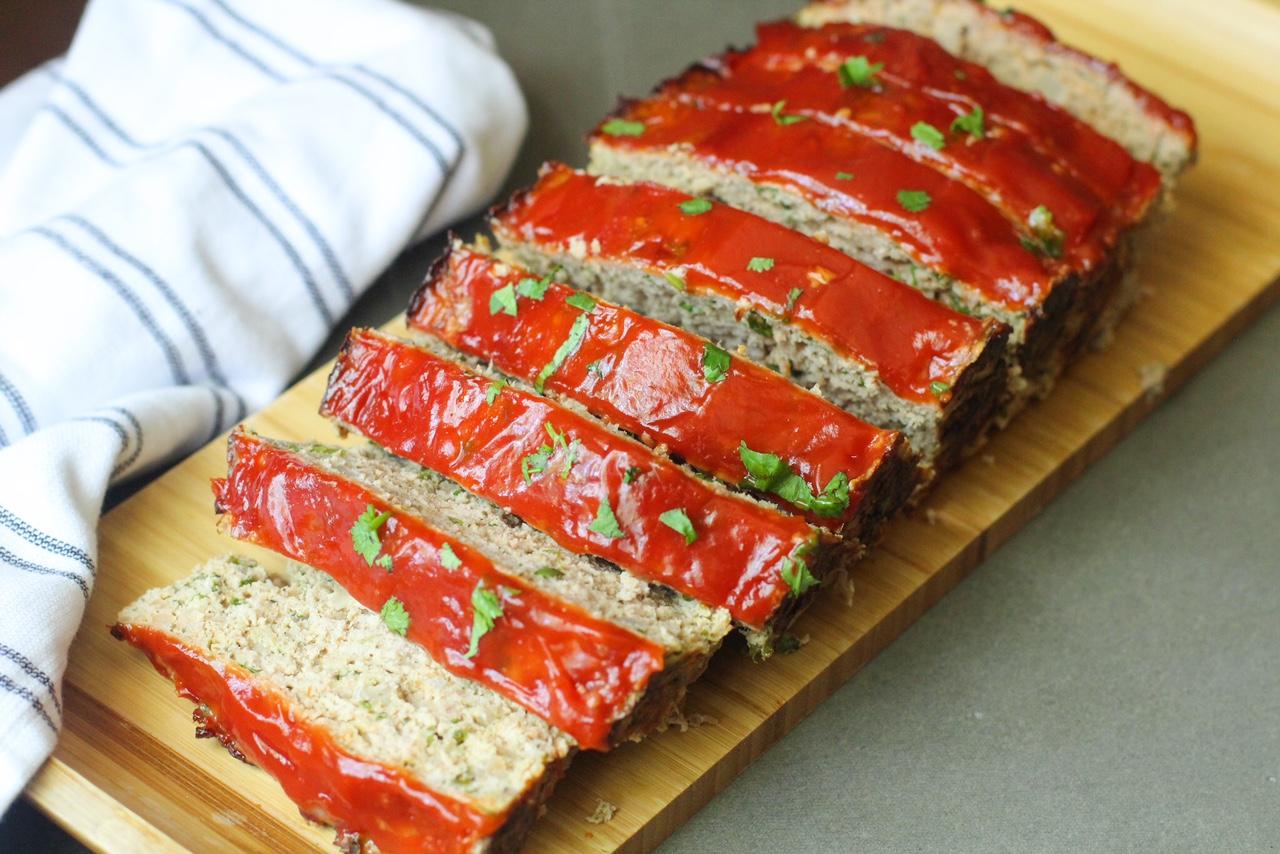 Lip-Smacking Low-Cal Turkey Meatloaf: Flavors that Satisfy