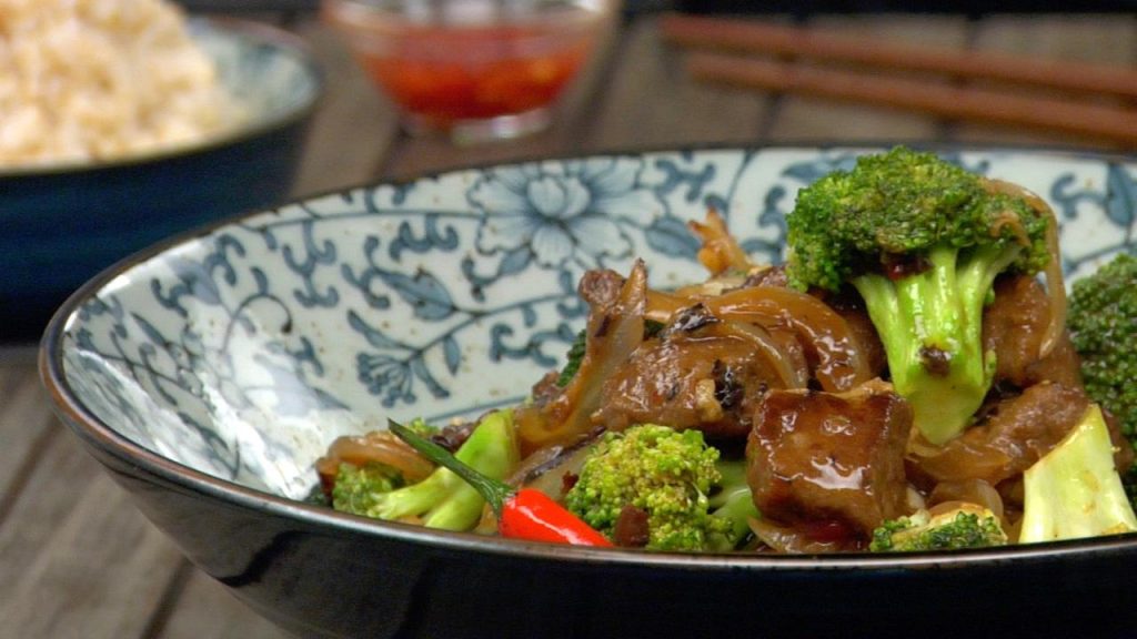 Irresistible Seared Beef and Broccoli in Black Bean Sauce Recipe