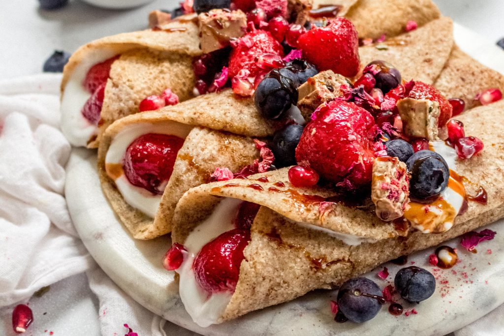 Divine Light Berry Crepes: A Delicate Breakfast Recipe