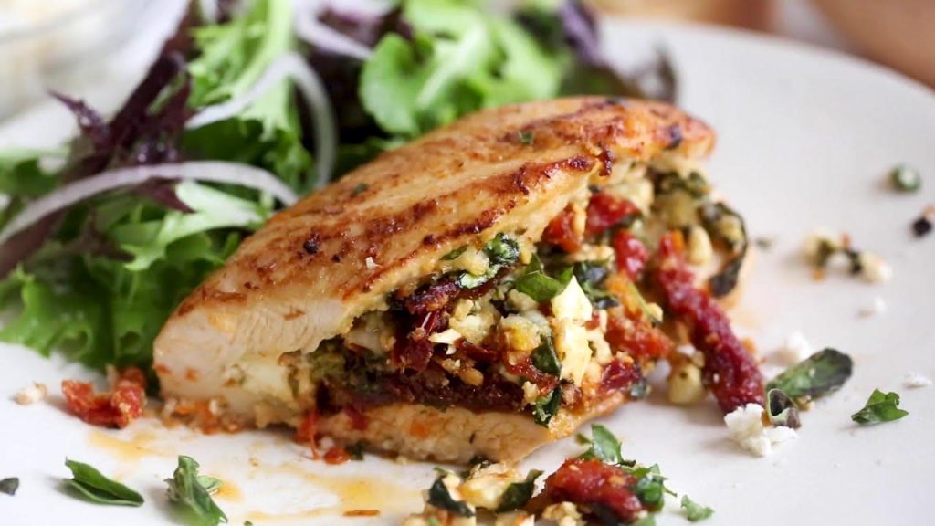 Light Herb Stuffed Grilled Chicken with Spinach and Tomatoes: A Must-Try Recipe