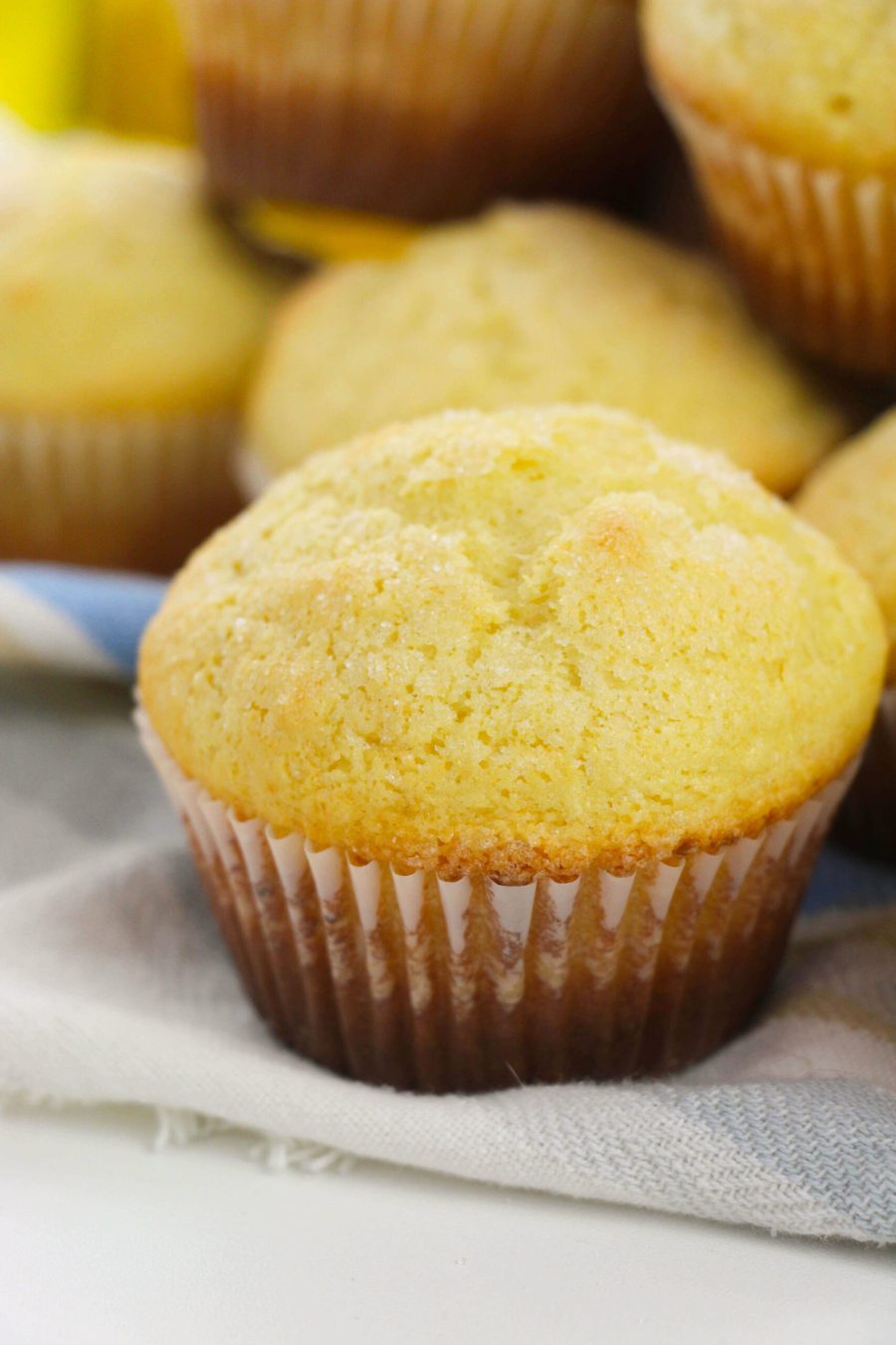 Low Calorie Lemon-Ricotta Muffins