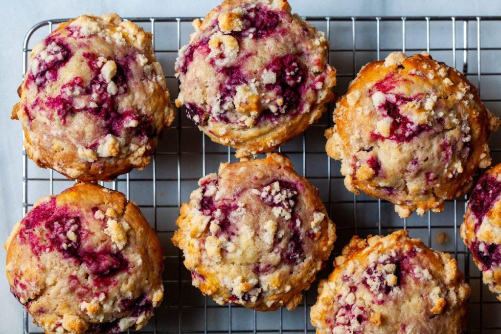 Heavenly Low Fat Raspberry Streusel Muffins Recipe: Bursting with Flavor