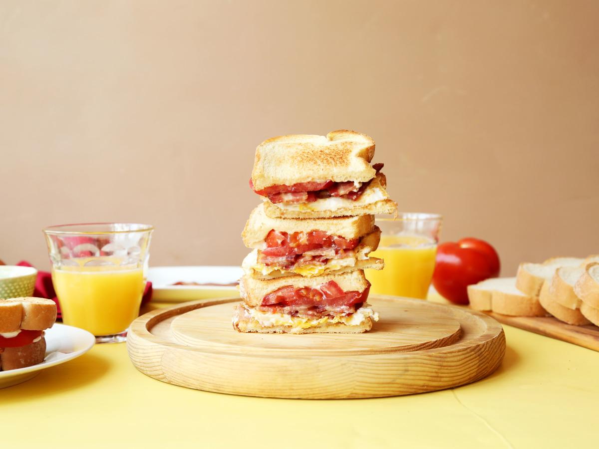 Unbelievably Easy Homemade Breakfast Sandwiches