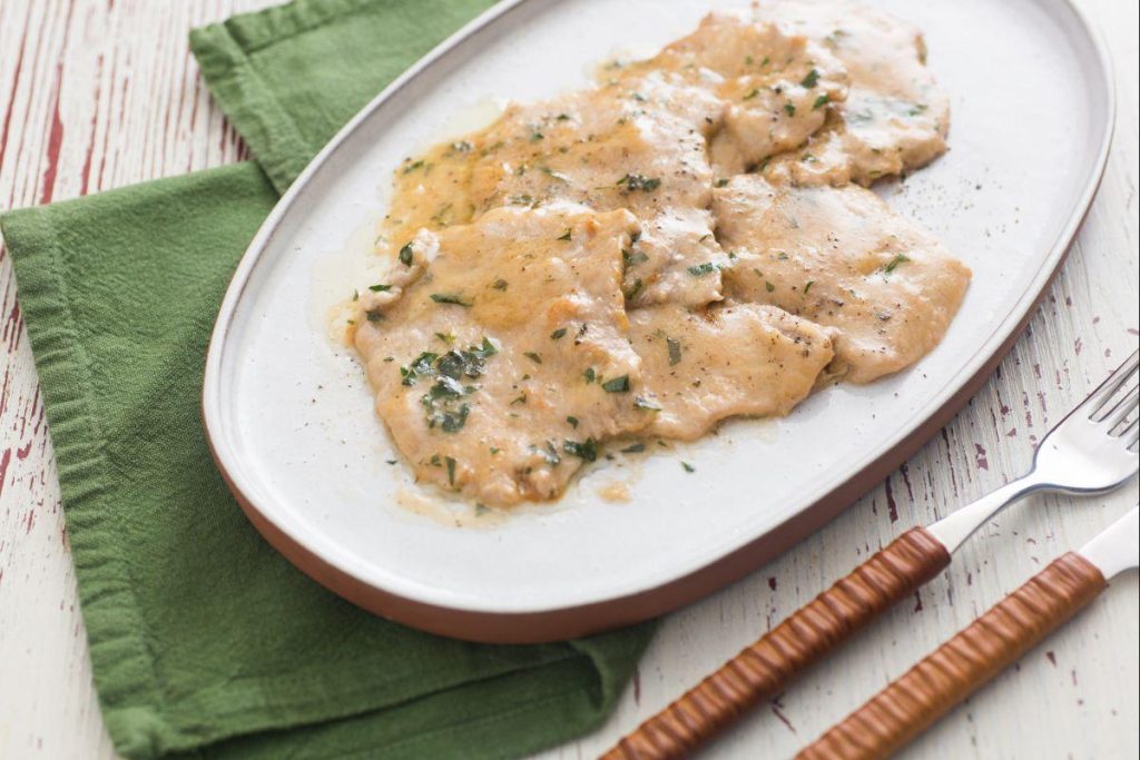 How to Make Veal Scaloppine with Sherried Cream Sauce: A Gourmet Delight