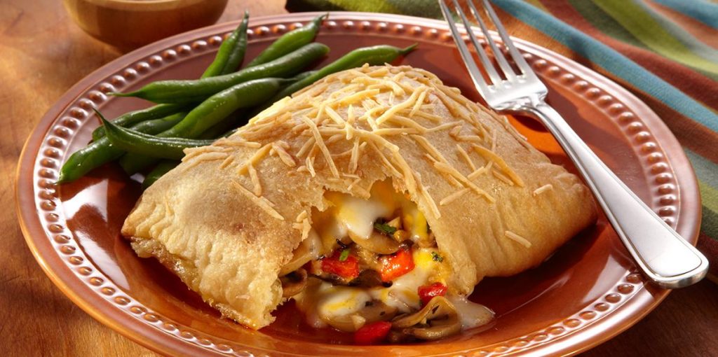 Delicious Homemade Chicken and Roasted Red Pepper Calzones: Try Now!